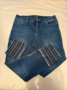Frank Lyman Design Indigo Blue Skinny Jeans with Embroidered Patches